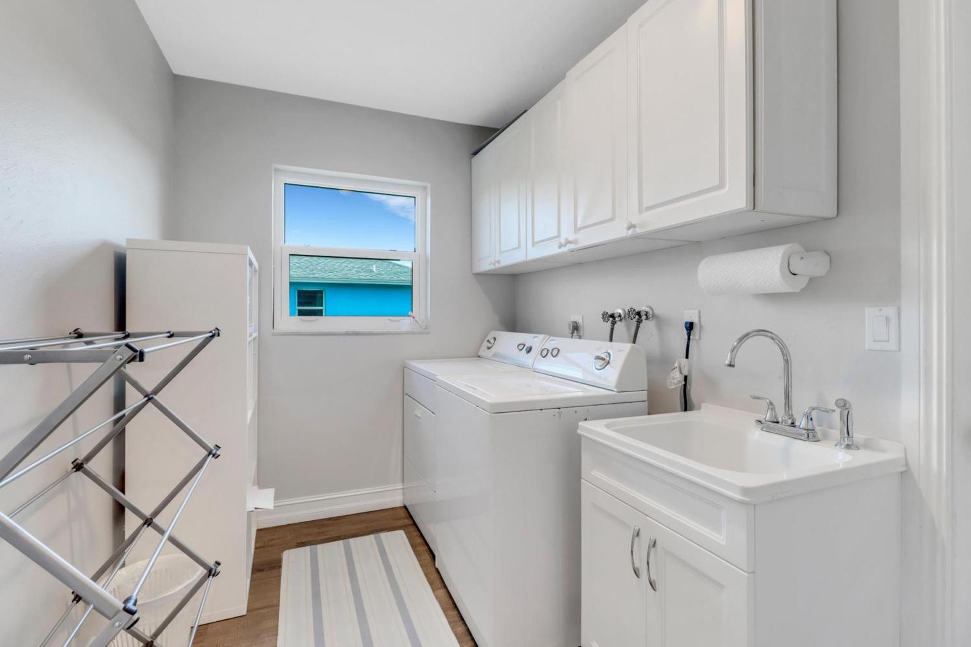 Inviting Lakeview Home L Pool L Close To Beaches Marco Island Bagian luar foto