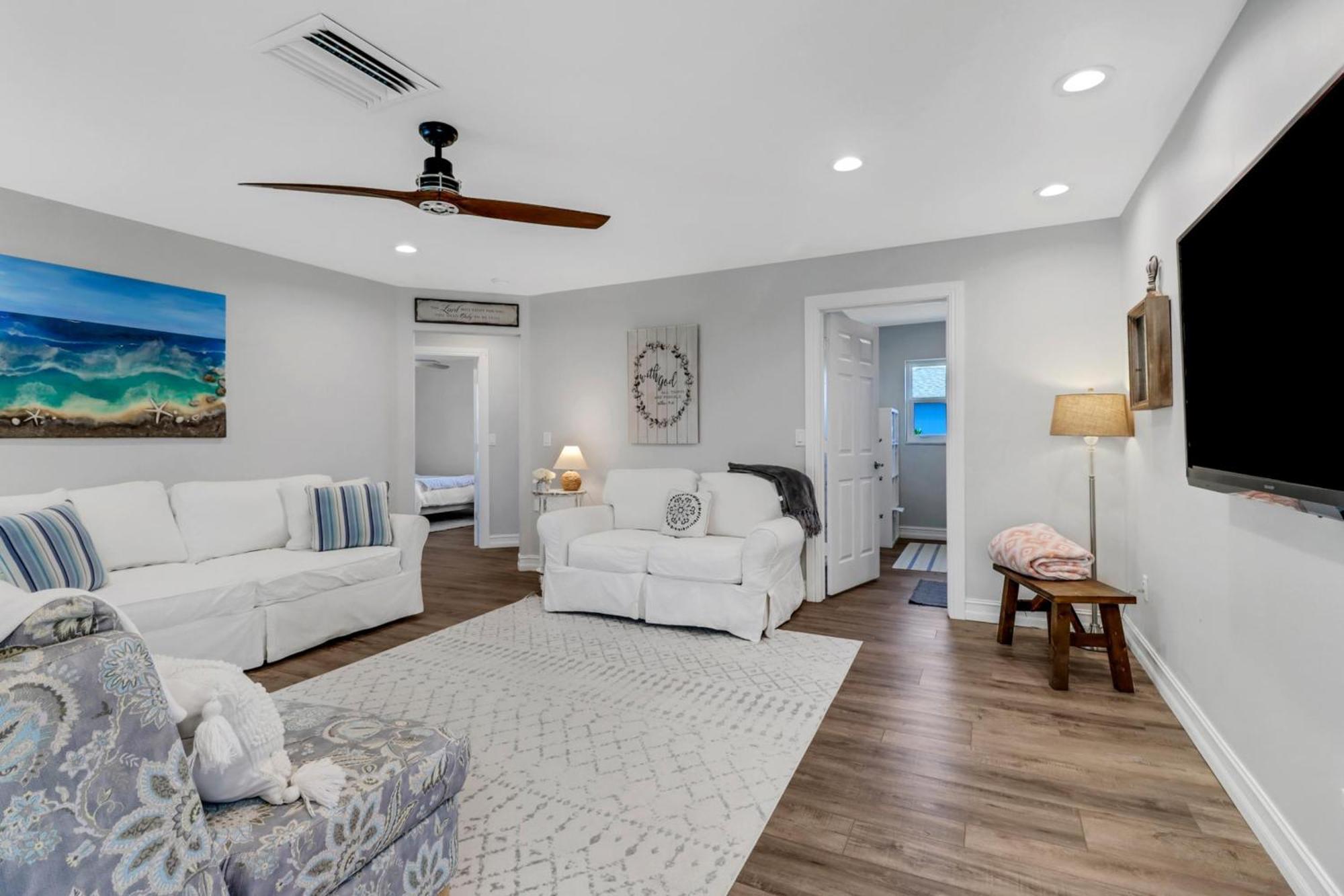 Inviting Lakeview Home L Pool L Close To Beaches Marco Island Bagian luar foto